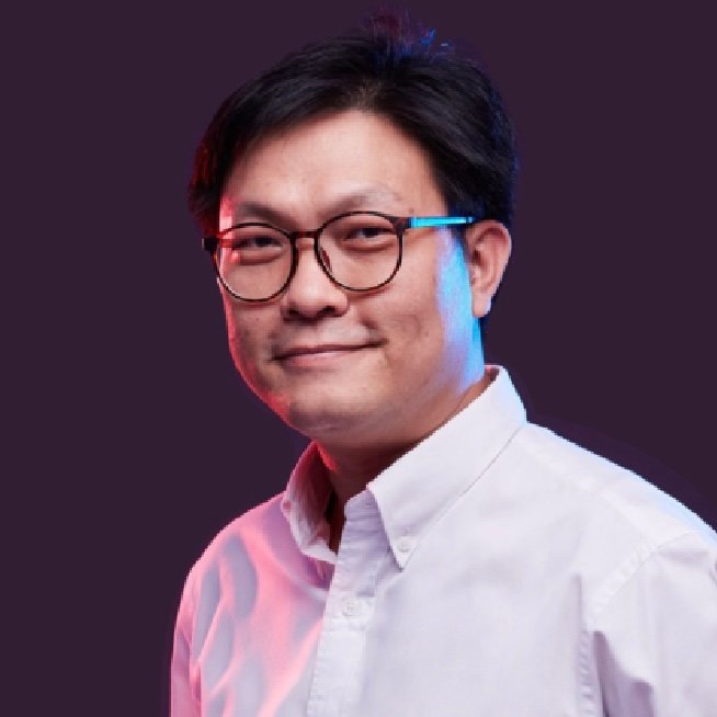 คุณสุทธิศักดิ์ วงศ์ปิยะ (ก้อง)