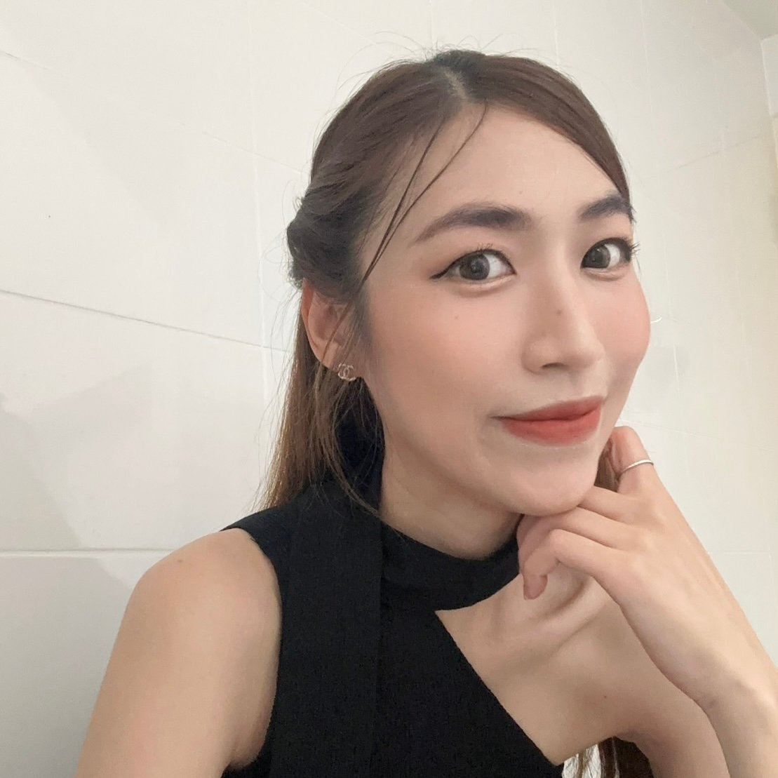 คุณวริศา ศรีเจริญ (หย๋า)